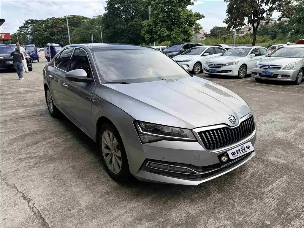 Skoda Superb 2021 из CN, фото 3