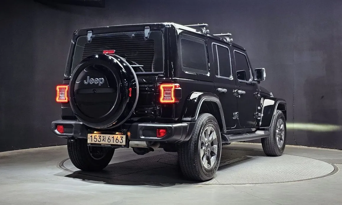 Jeep Wrangler 2021 из KR, фото 10
