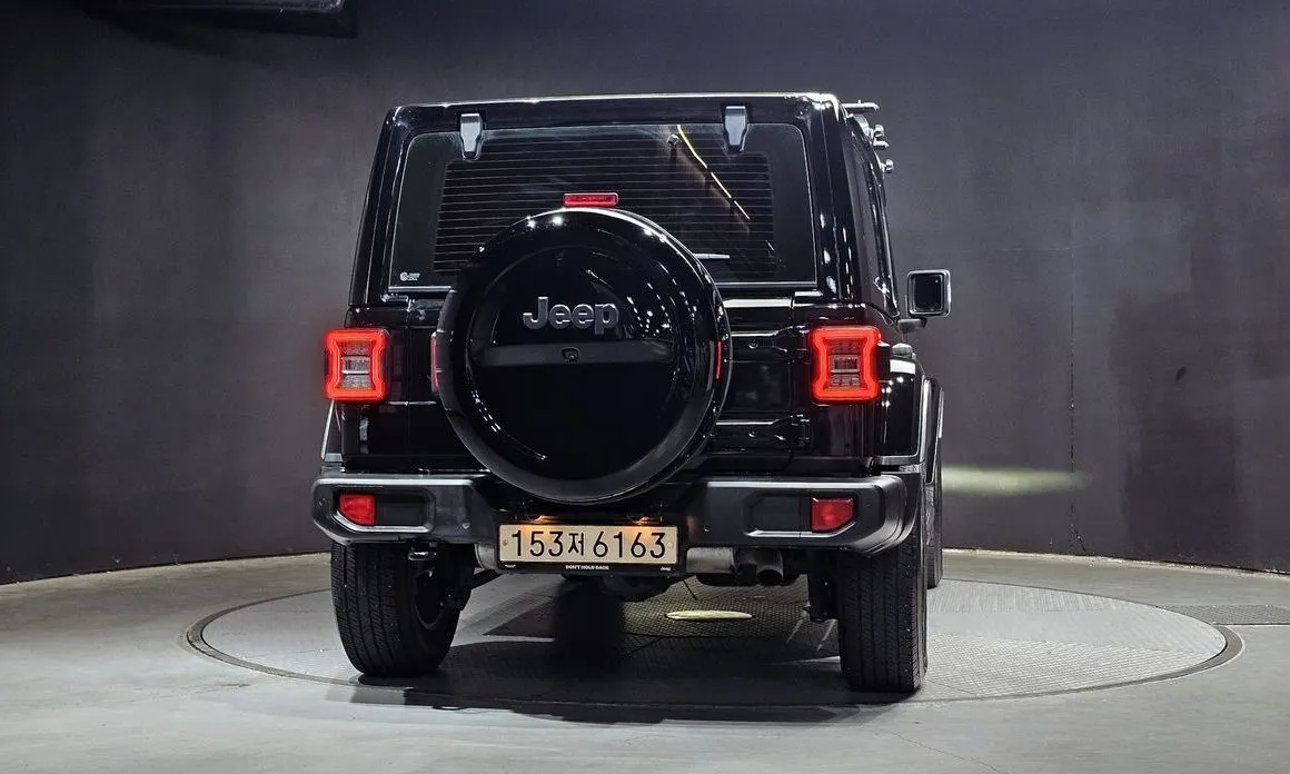 Jeep Wrangler 2021 из KR, фото 2