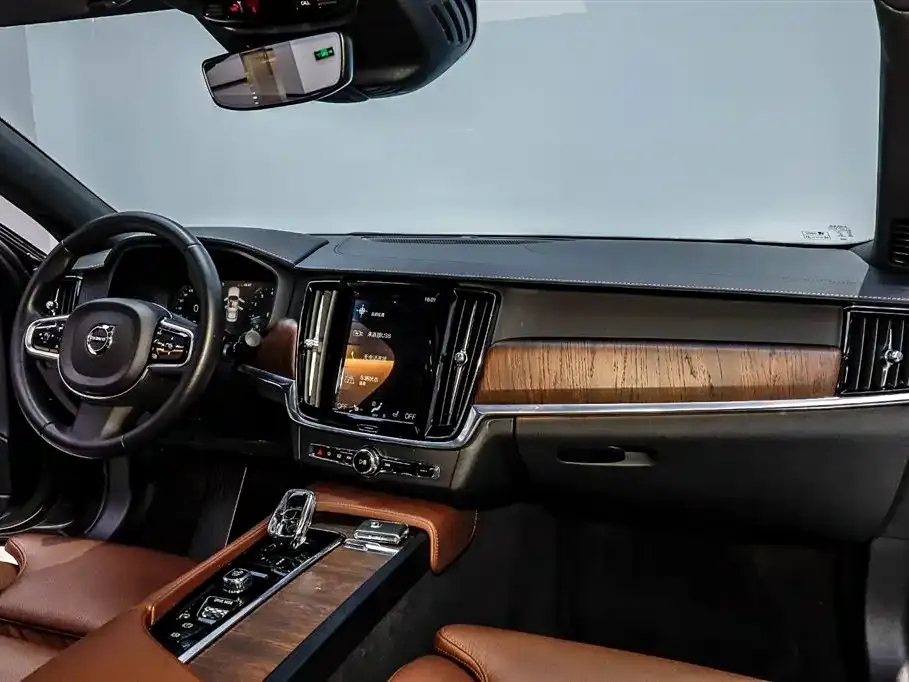 Volvo S90 — фото 6