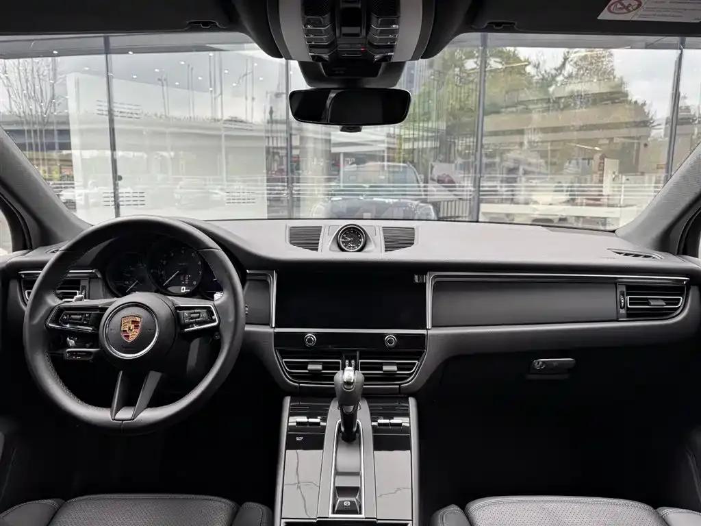 Porsche Macan — фото 9
