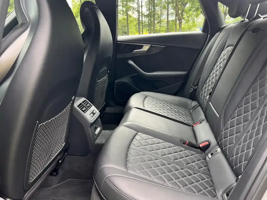Audi S4 2021 из CN, фото 5