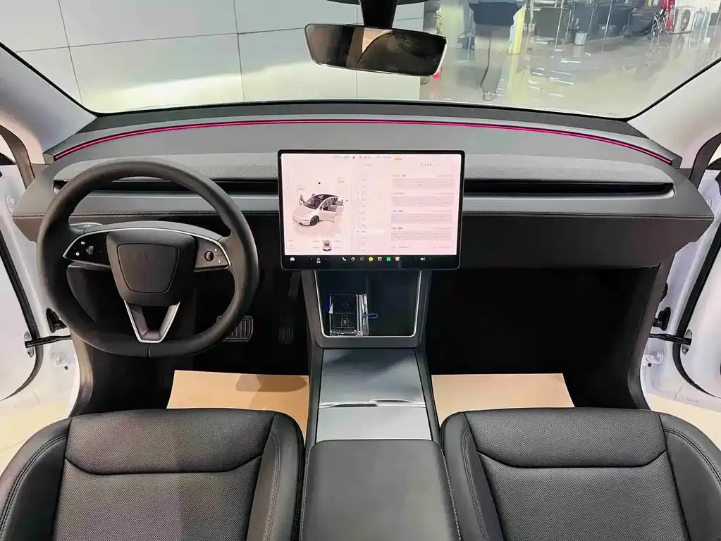Tesla Model Y — фото 3