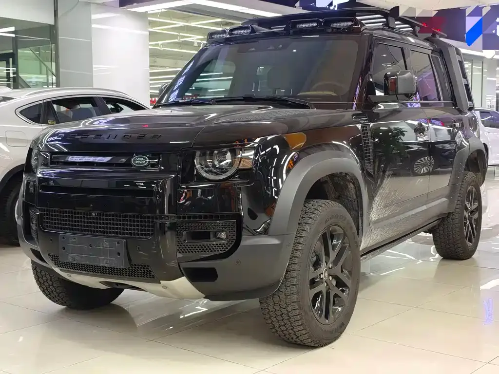 Land Rover Defender — фото 1