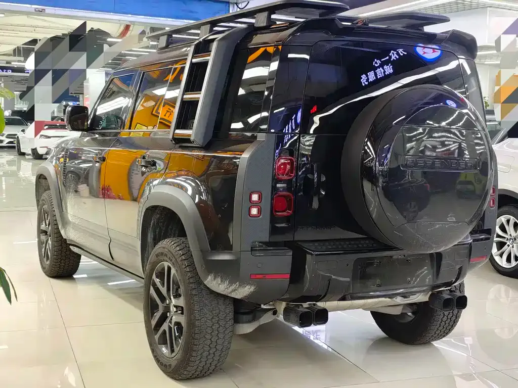 Land Rover Defender — фото 7