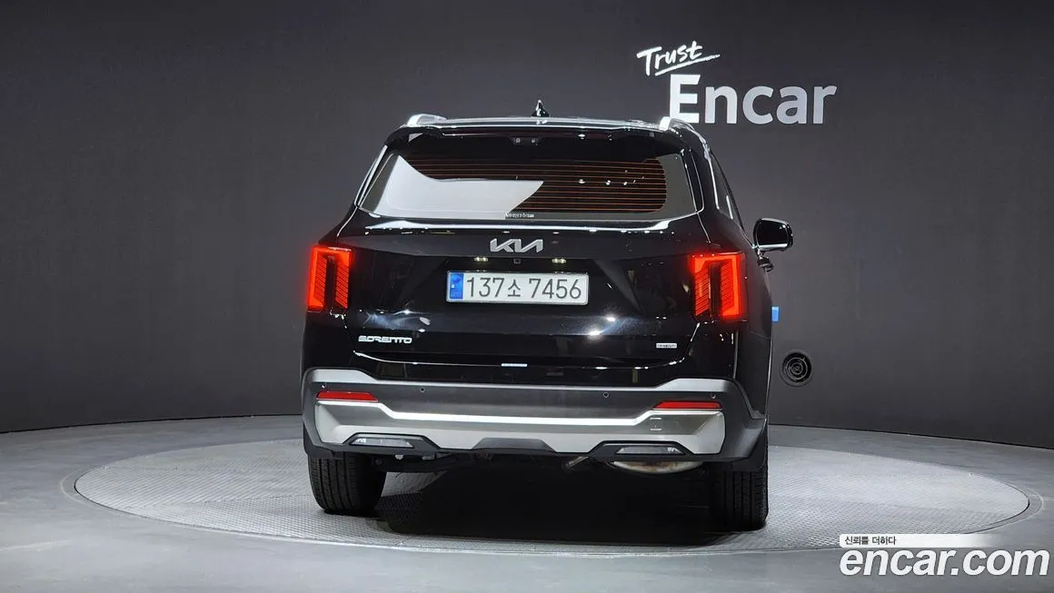 Kia Sorento — фото 6