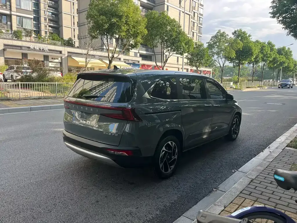 Hyundai Custo — фото 7