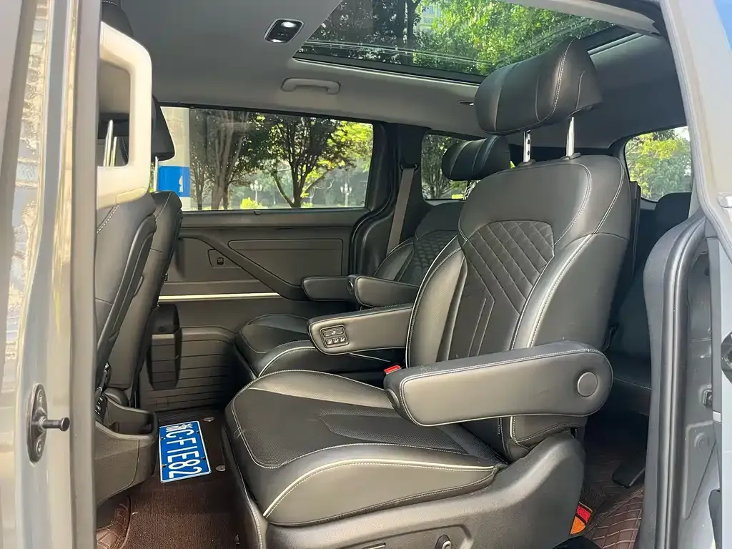 Hyundai Custo — фото 3
