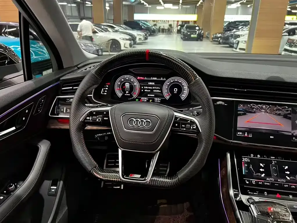 Audi Q7 — фото 5