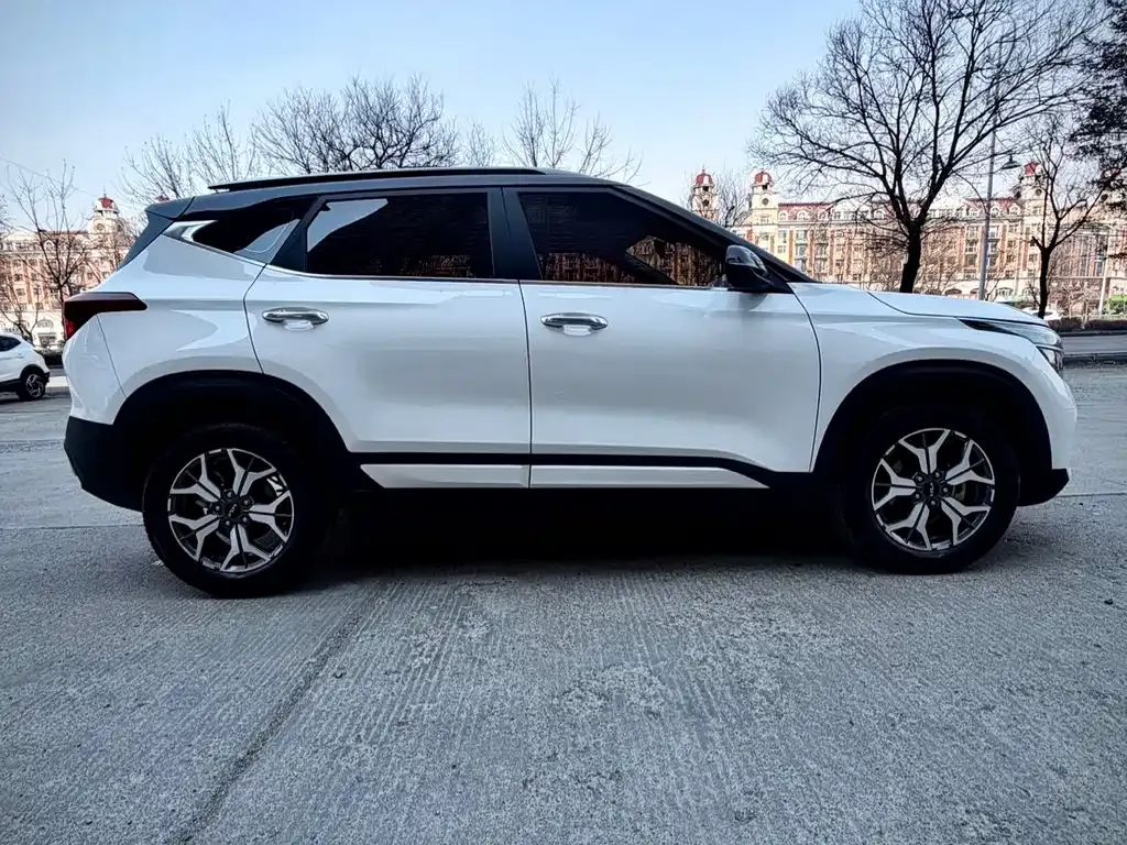 Kia KX3 2021 из CN, фото 10
