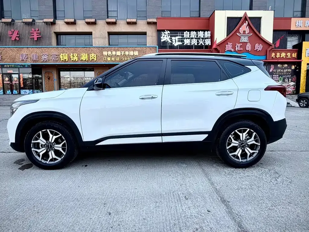 Kia KX3 2021 из CN, фото 8