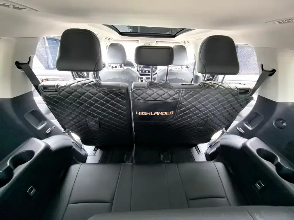 Toyota Highlander — фото 4