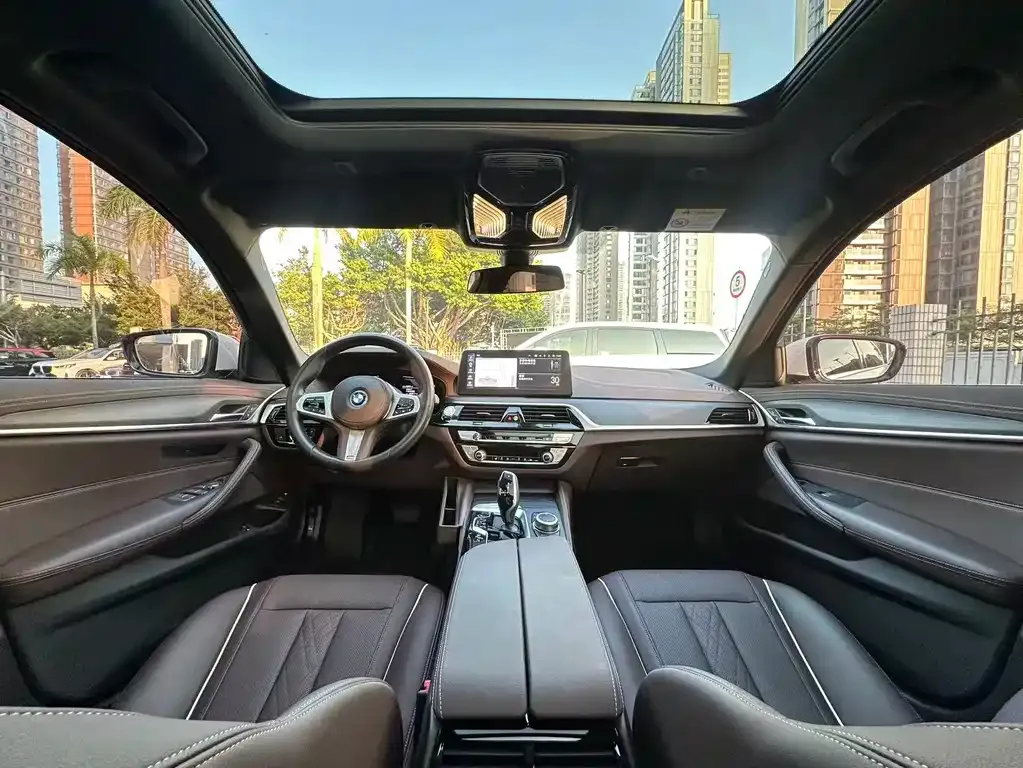 BMW 5 Series New Energy — фото 6