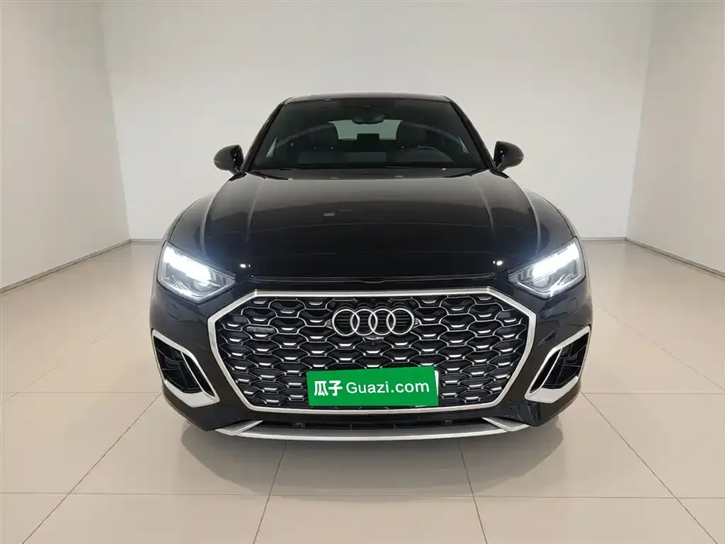 Audi Q5L Sportback — фото 9
