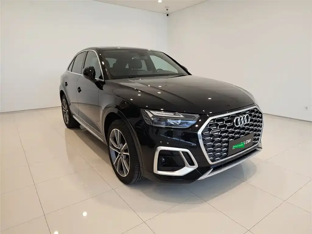 Audi Q5L Sportback — фото 10