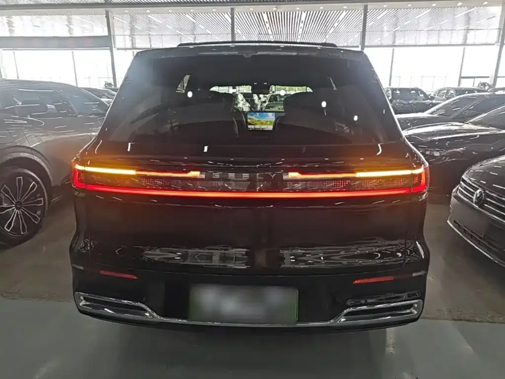 Geely Galaxy M9 — фото 10