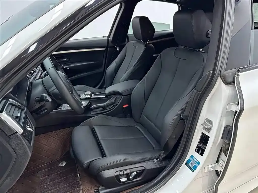 BMW 3 Series GT 2021 из CN, фото 6
