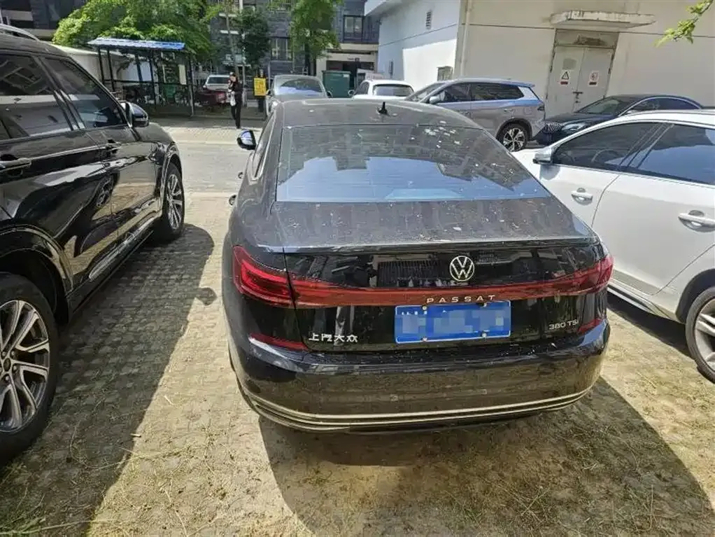 Volkswagen Passat — фото 8