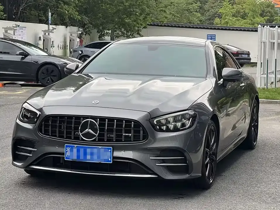 Mercedes-Benz E-Class (Import) — фото 1