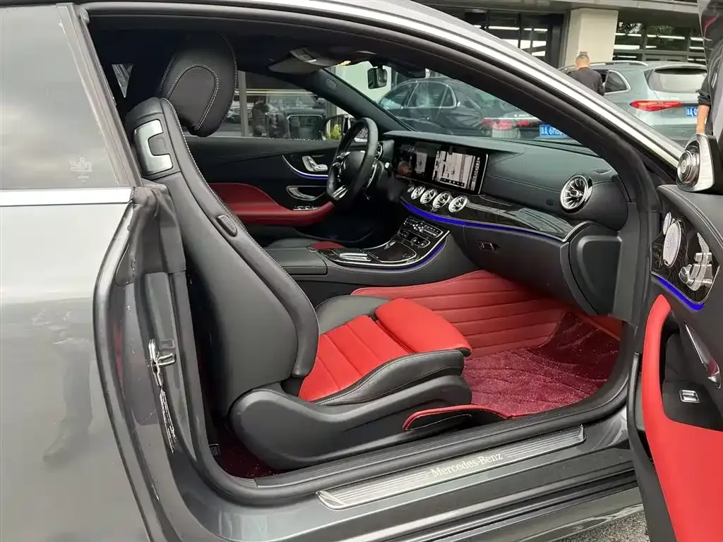 Mercedes-Benz E-Class (Import) — фото 4