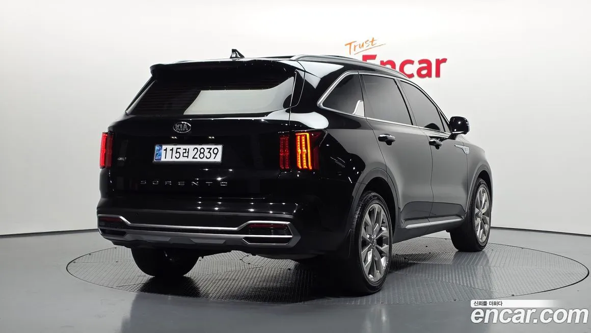 Kia Sorento — фото 3