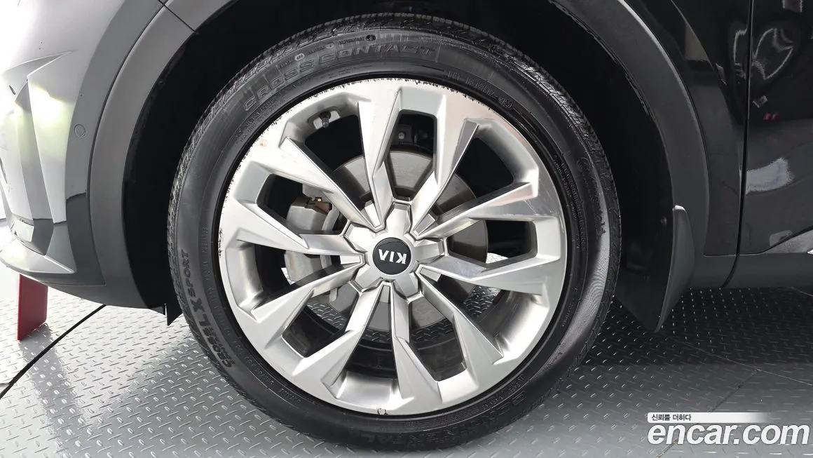 Kia Sorento — фото 10