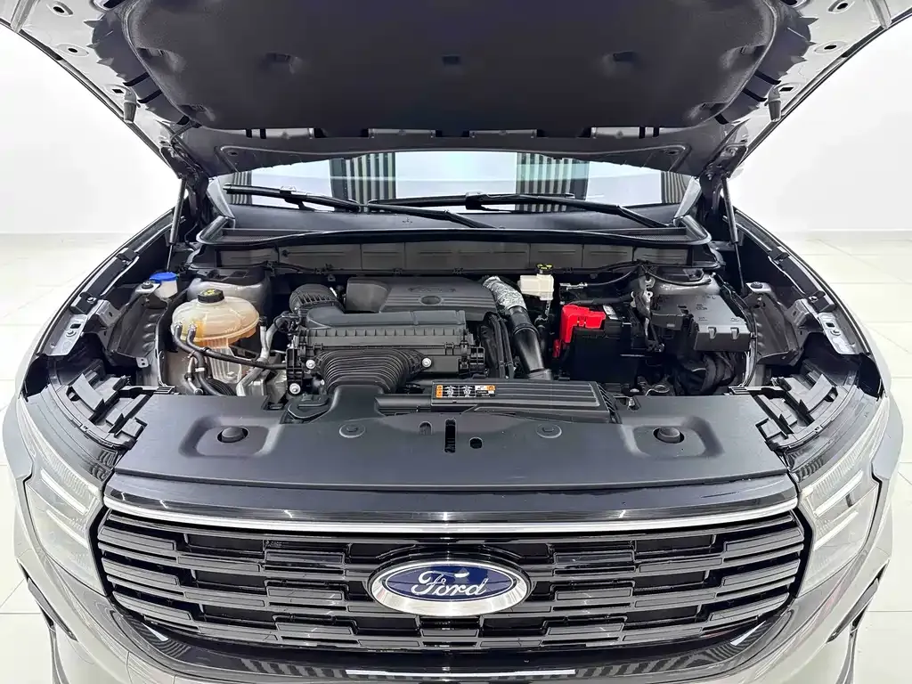 Ford Edge — фото 8