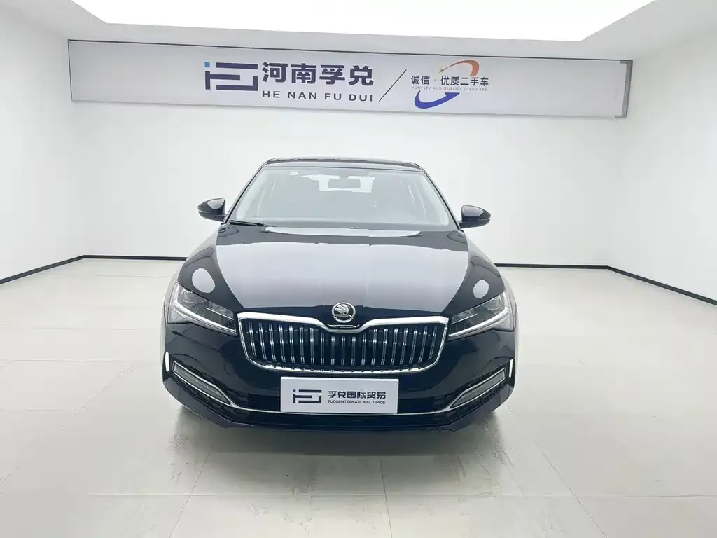 Skoda Superb 2024 из CN, фото 2