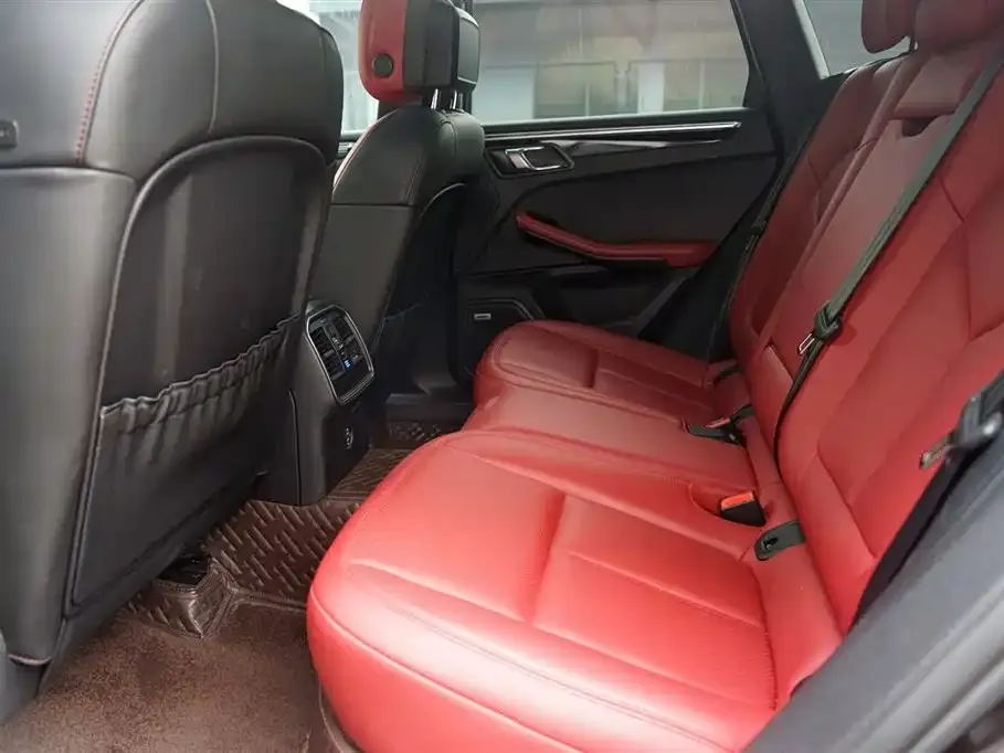 Porsche Macan 2021 из CN, фото 2