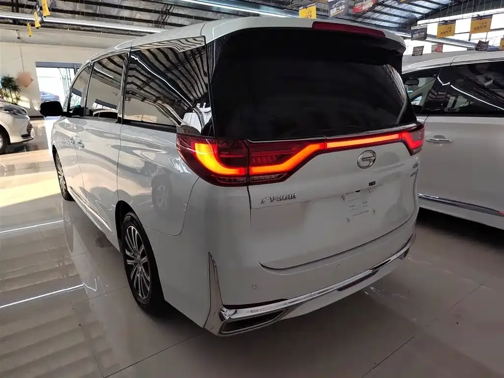 GAC Motor Trumpchi M8 — фото 8