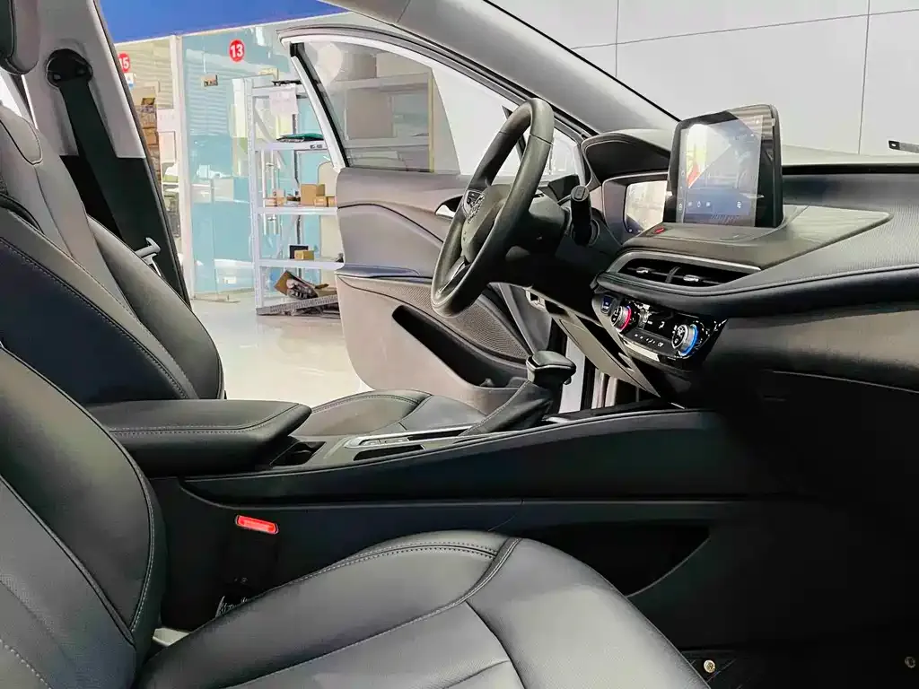 Buick Velite 6 2025 из CN, фото 3