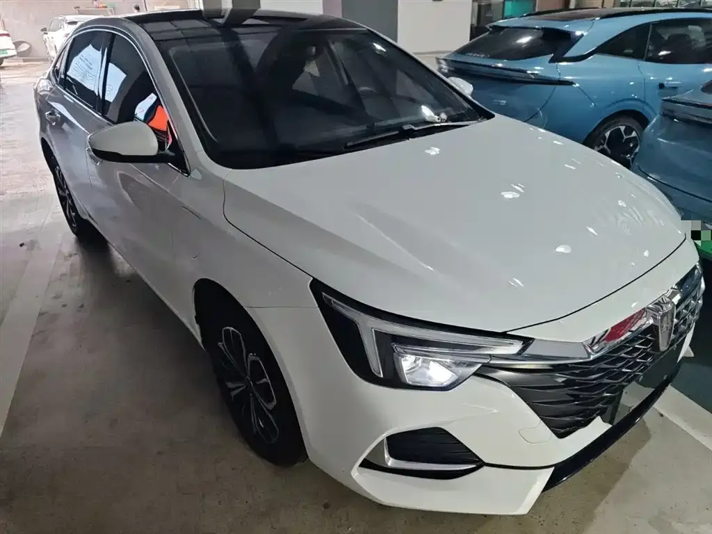 Roewe i6 MAX New Energy 2024 из CN, фото 4