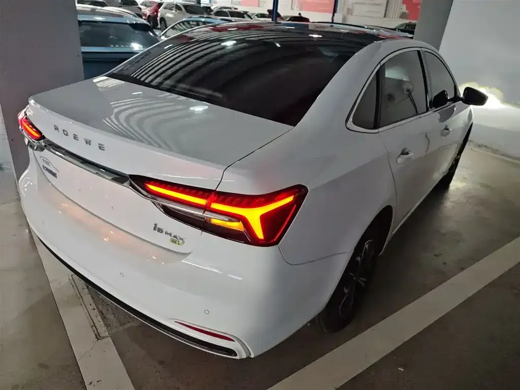 Roewe i6 MAX New Energy 2024 из CN, фото 5