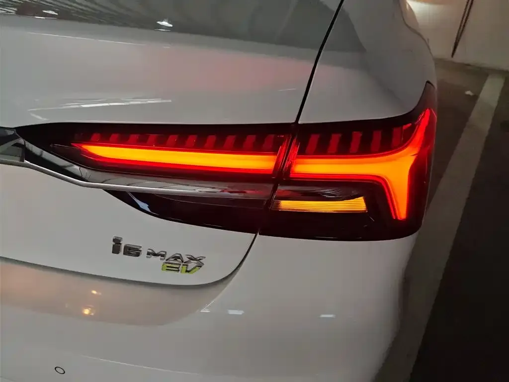 Roewe i6 MAX New Energy 2024 из CN, фото 9