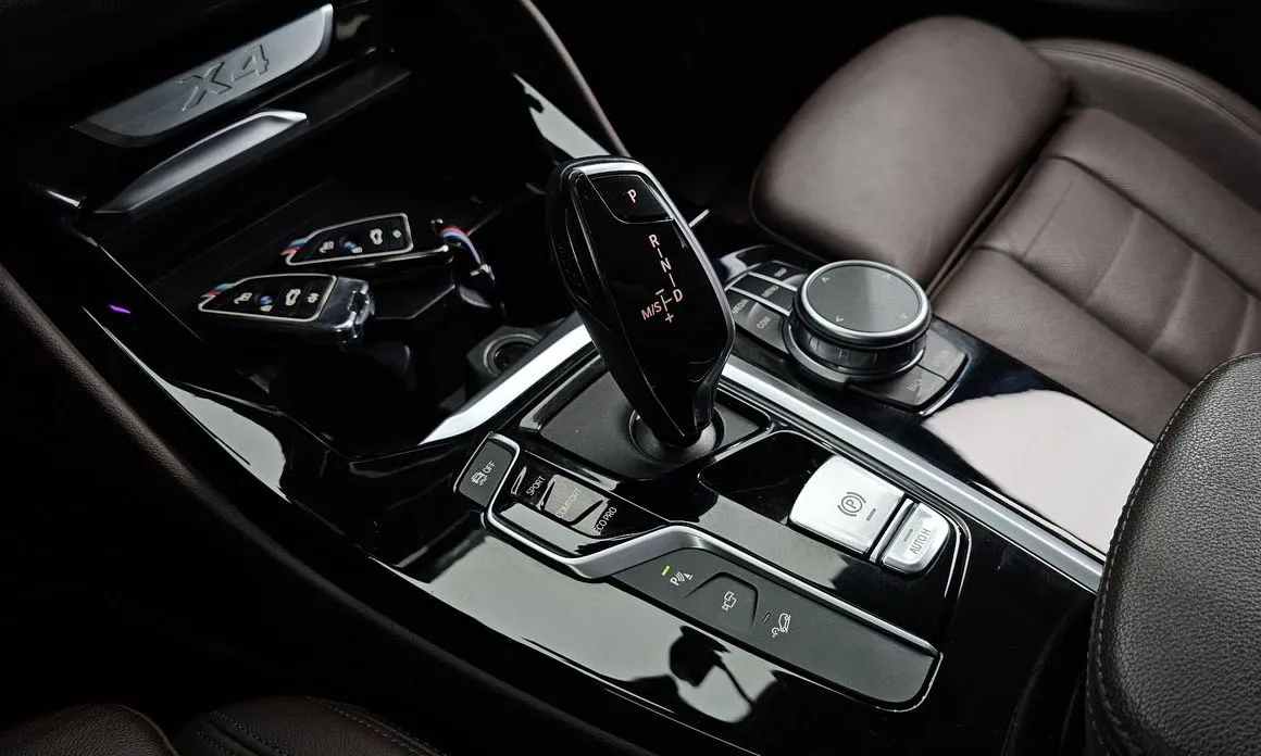 BMW X4 2021 из KR, фото 5