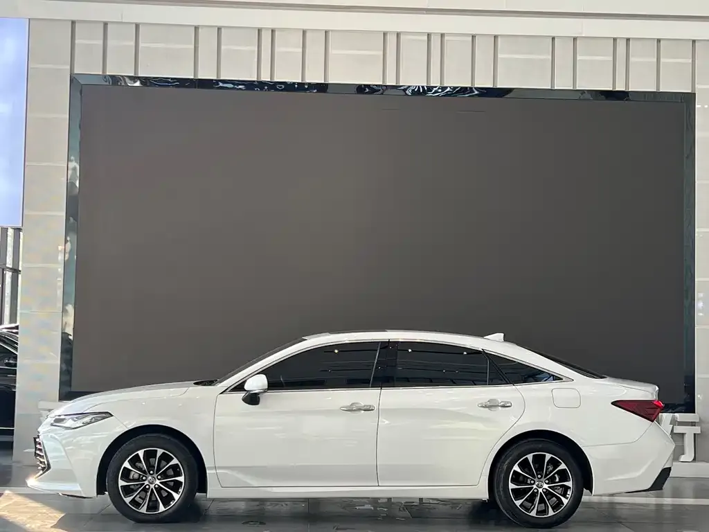 Toyota Avalon 2024 из CN, фото 3