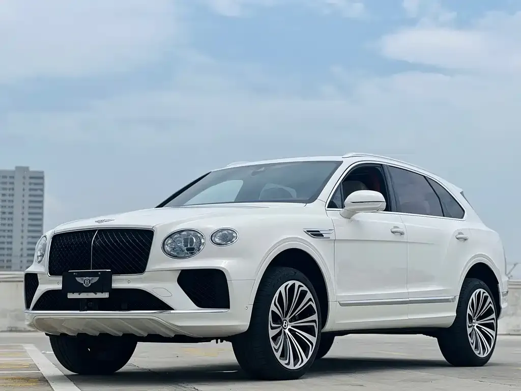 Bentley Bentayga — фото 1
