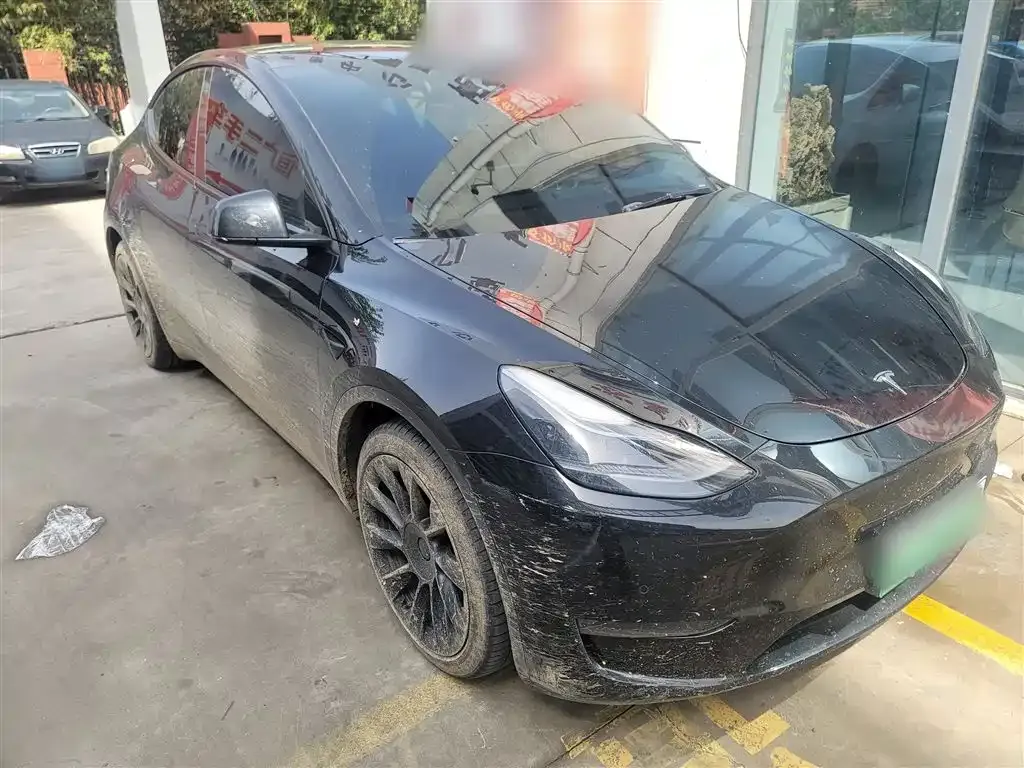 Tesla Model Y — фото 4