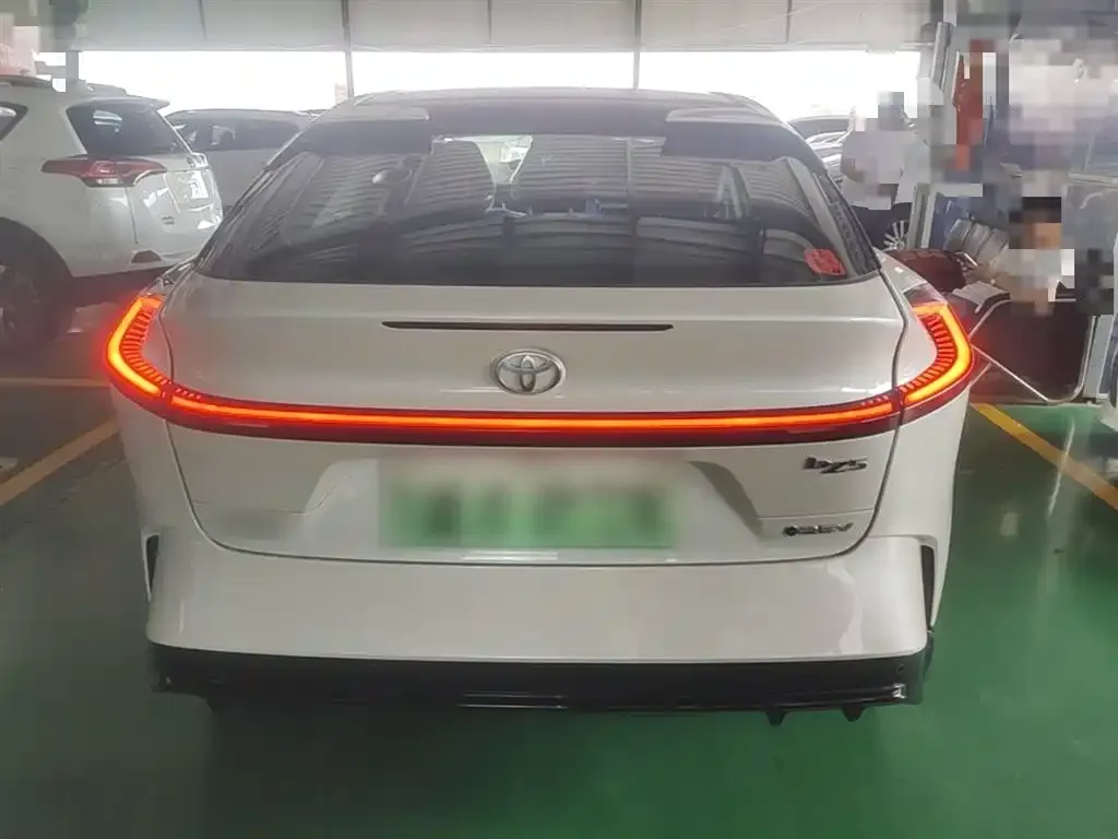 Toyota bZ5 2026 из CN, фото 3