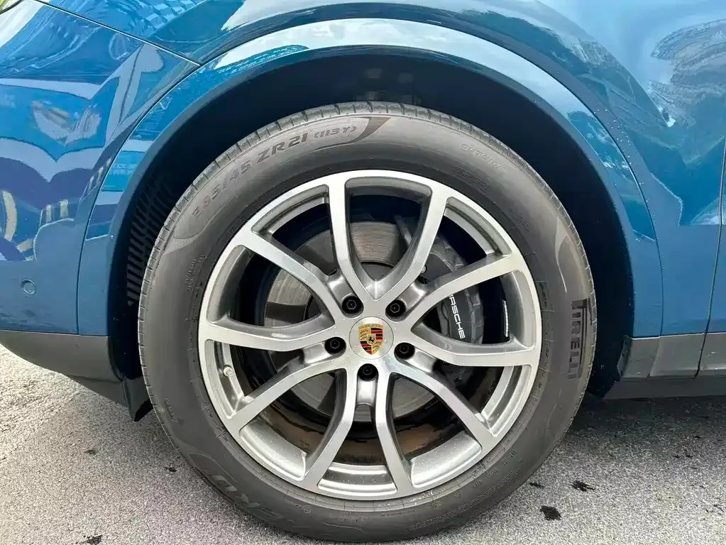 Porsche Cayenne — фото 10