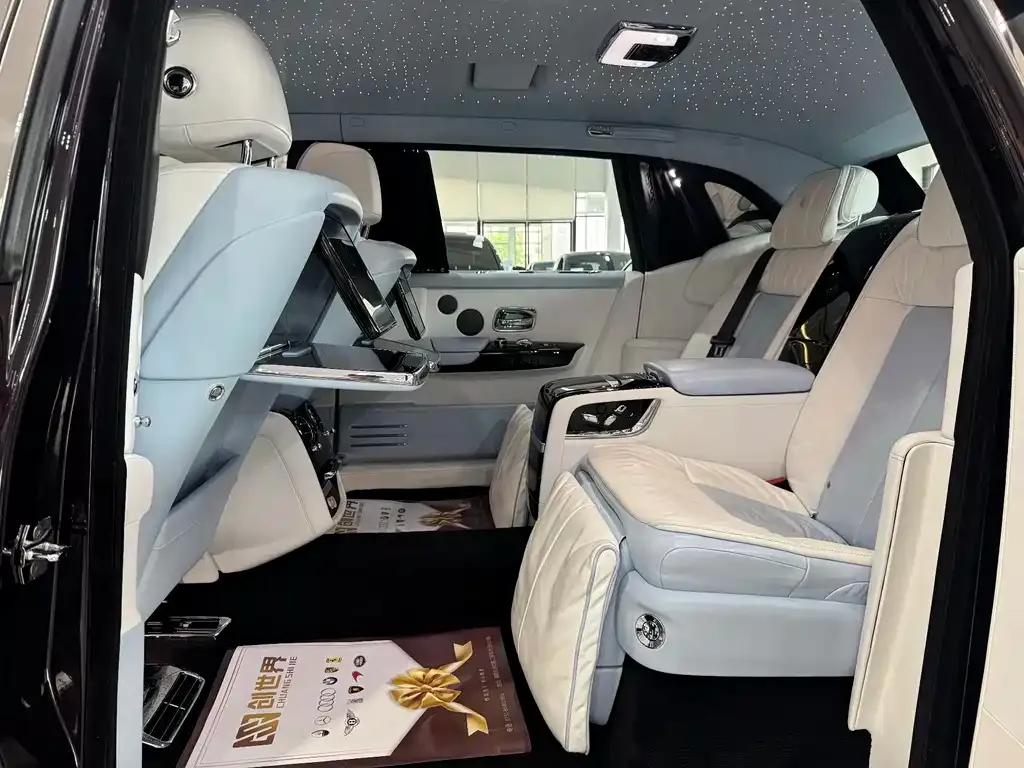Rolls-Royce Phantom 2021 из CN, фото 4