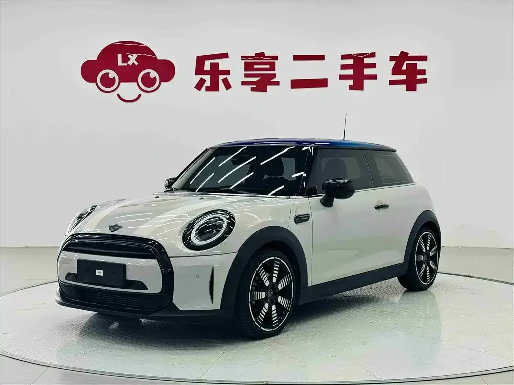 MINI Cooper (3-door) — фото 1