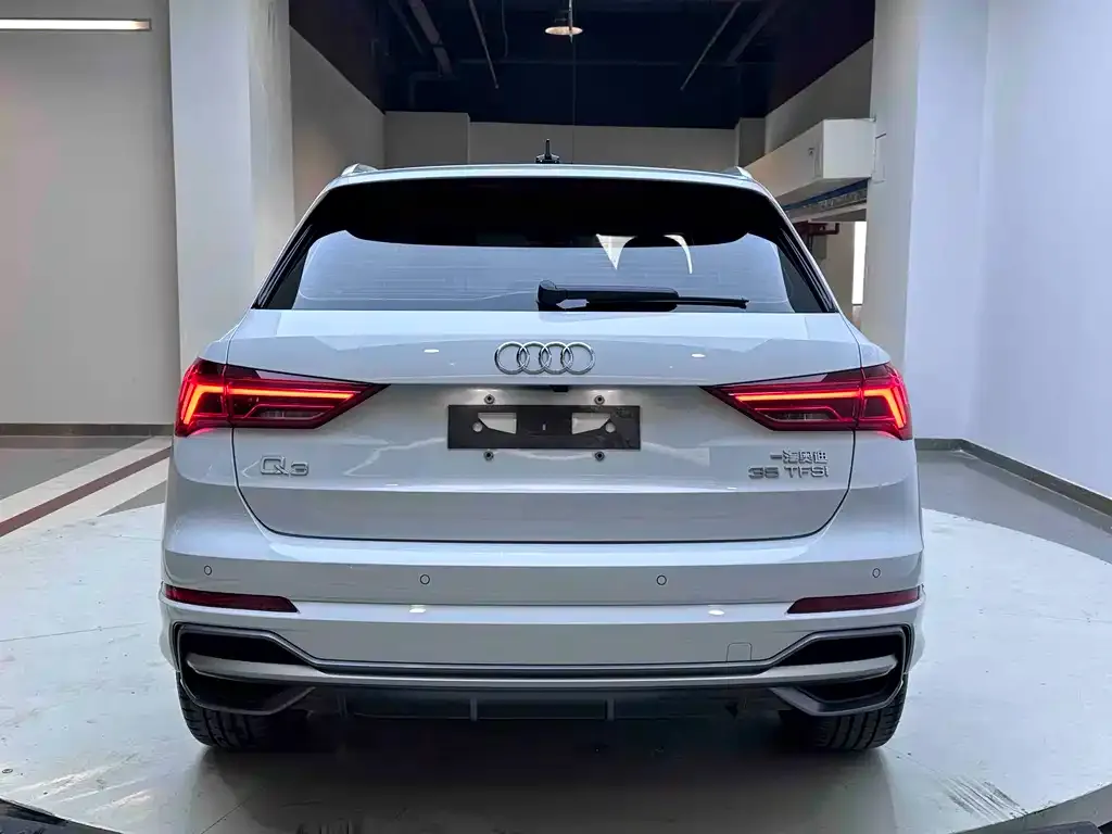 Audi Q3 — фото 3