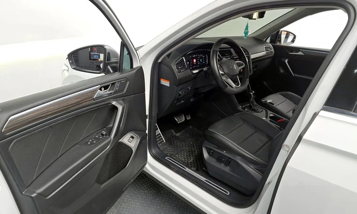 Volkswagen Tiguan 2023 из KR, фото 9