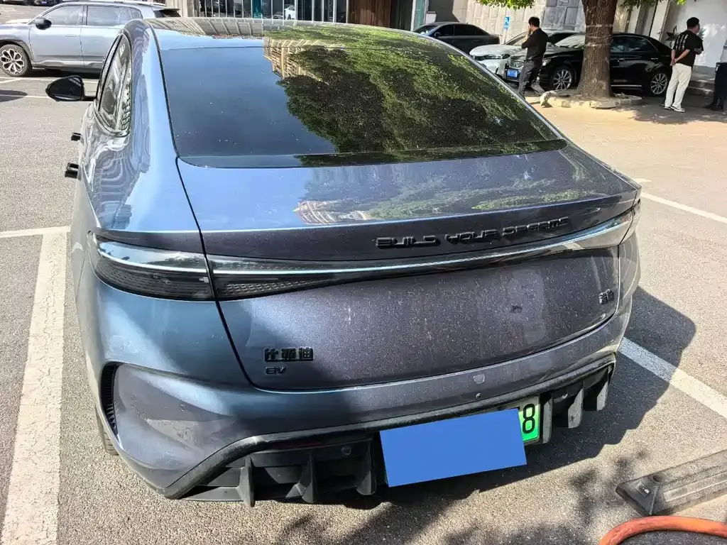 BYD Seal — фото 5