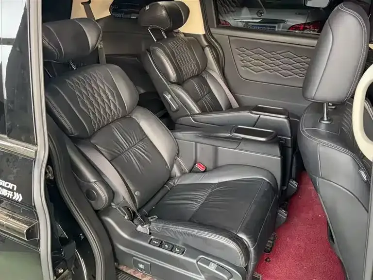 Honda Elysion 2022 из CN, фото 2