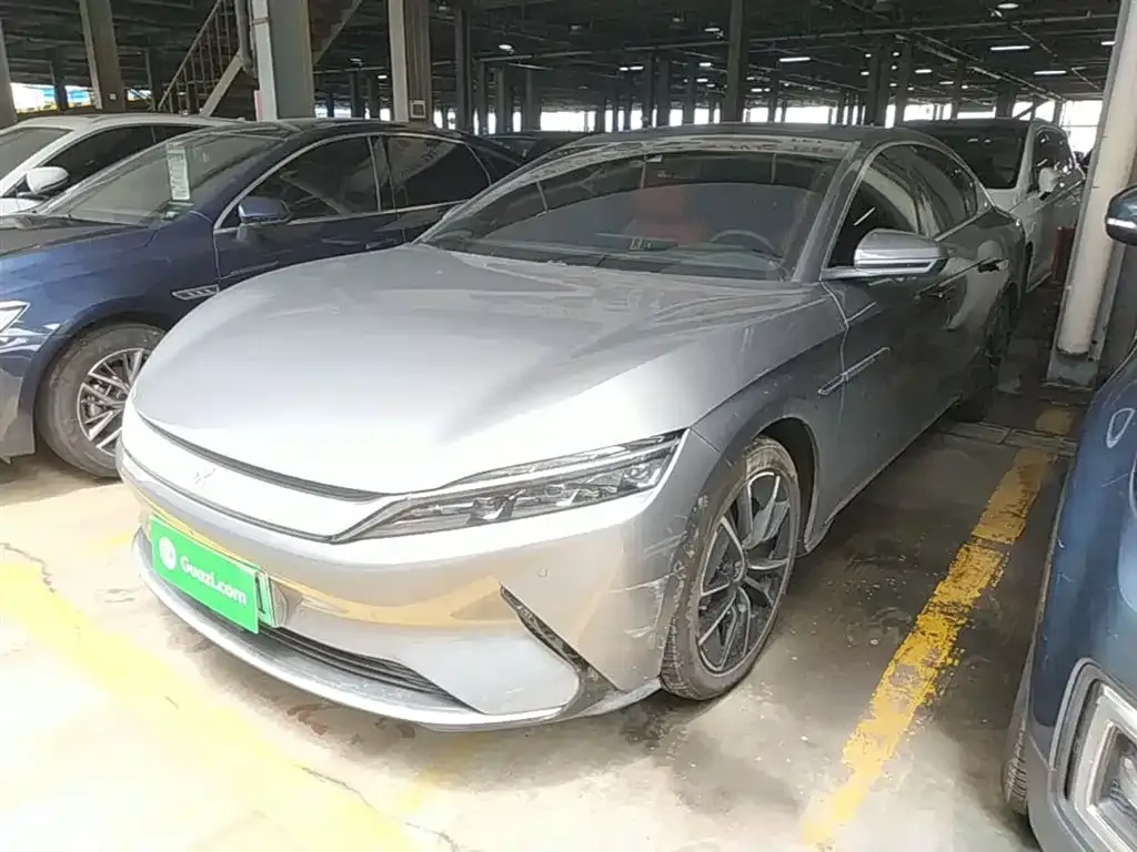 BYD Han — фото 10