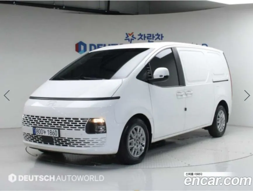 Hyundai Staria — фото 1