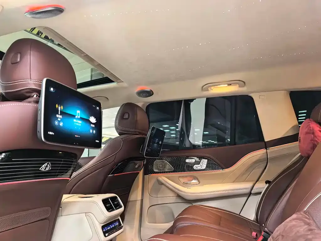 Mercedes-Benz GLS — фото 6