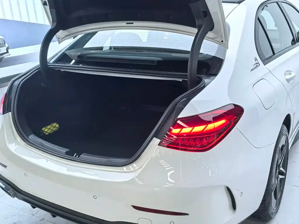 Mercedes-Benz C-Class 2024 из CN, фото 8